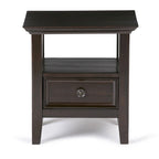 Table d'appoint carrée en bois massif avec tiroir et étagère – 10 couleurs, 48 cm L x 51 cm H